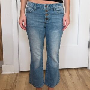 Treasure & Bond Medium Wash Mid-Rise Jeans